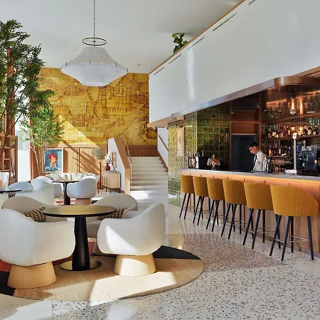 Hotel H10 Croma
