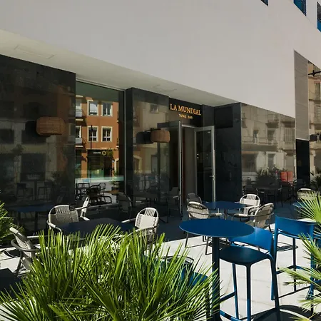 H10 Croma Hotel